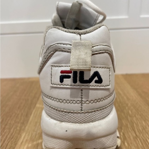 FILA Disruptor II Premium Sneakers Size womens 8 Euro 39 - Picture 3 of 4